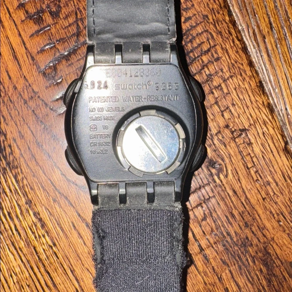 1999 SWATCH Beat Access CUTBACK (SXW100) Digital Men’s Watch